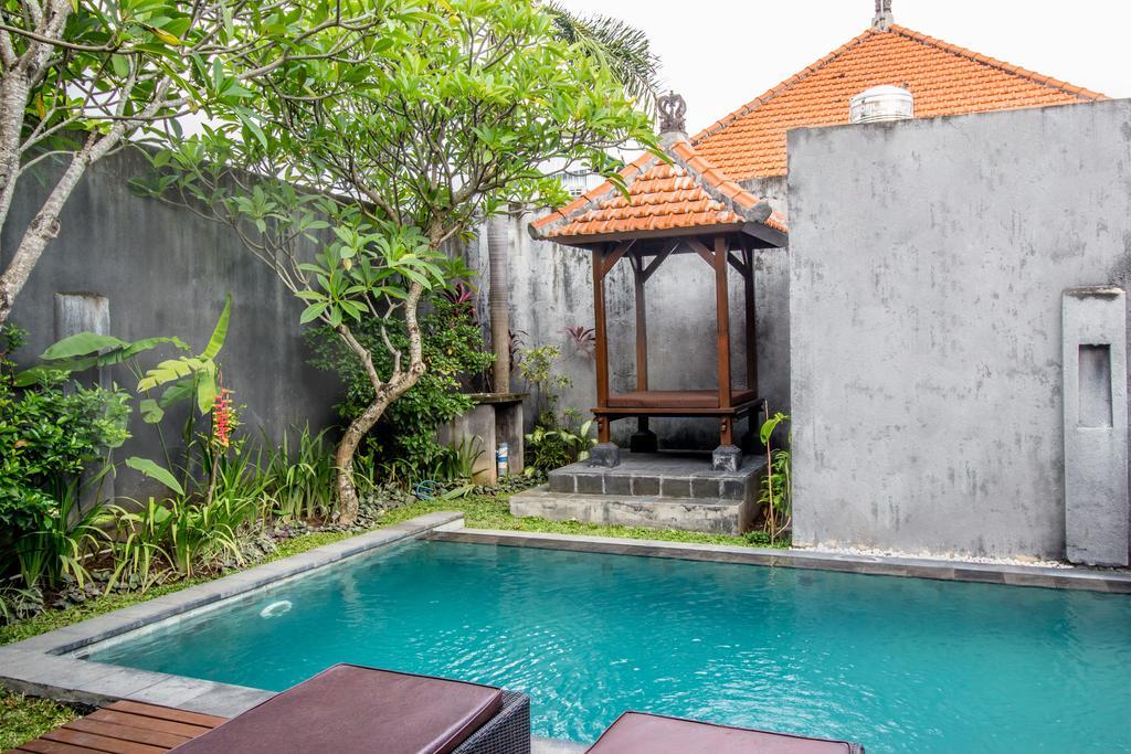 Transera Kirana Villas Seminyak Exterior photo